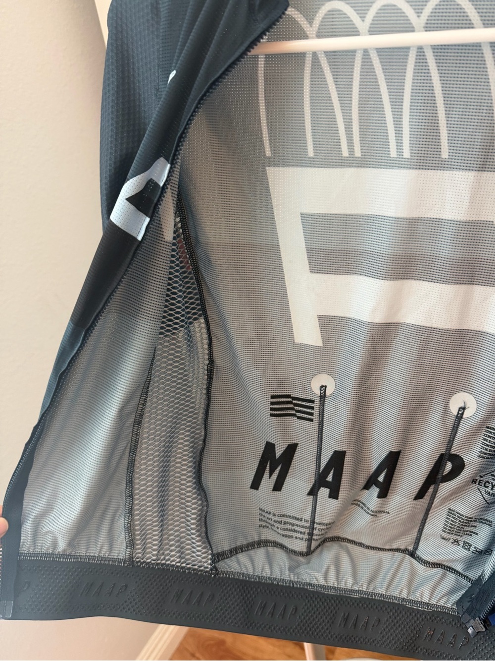 MAAP Women's Black Performance Cycling Jersey - Picture 12 of 13